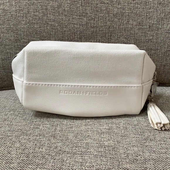 Rodan + Fields Handbags - Rodan + Fields NWOT Make-up Bag